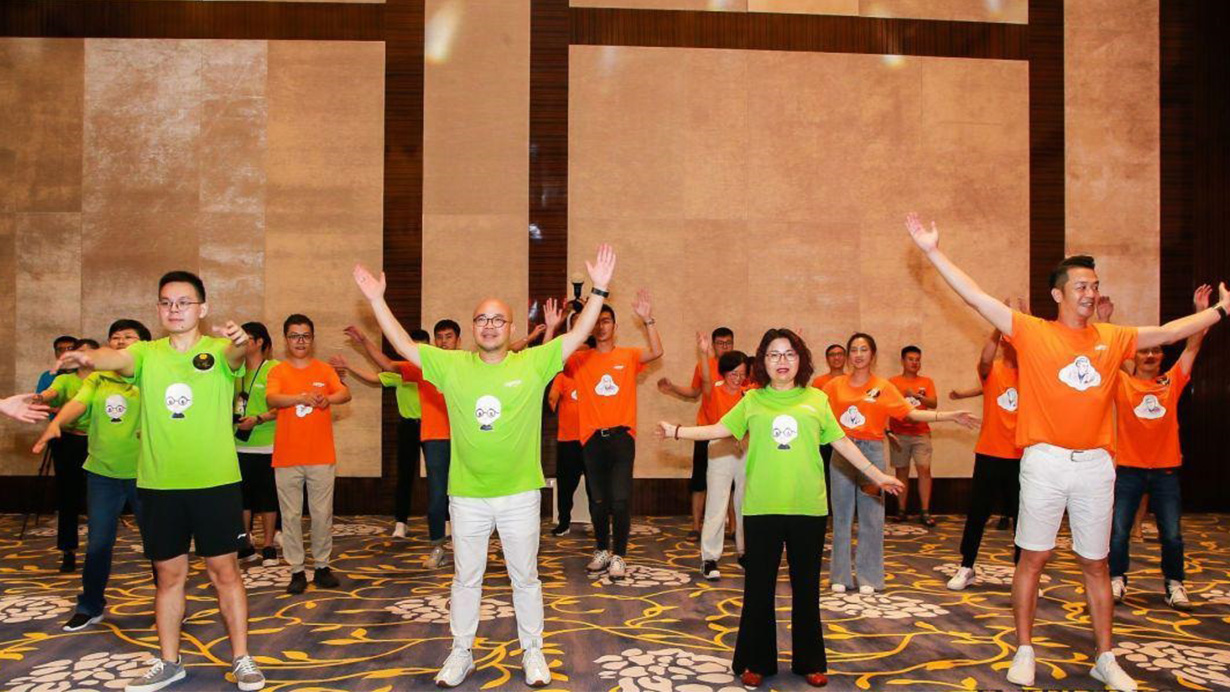 宅男视频下载乐舞季活力开启，13位设计大师乐舞挑战燃炸三亚 d