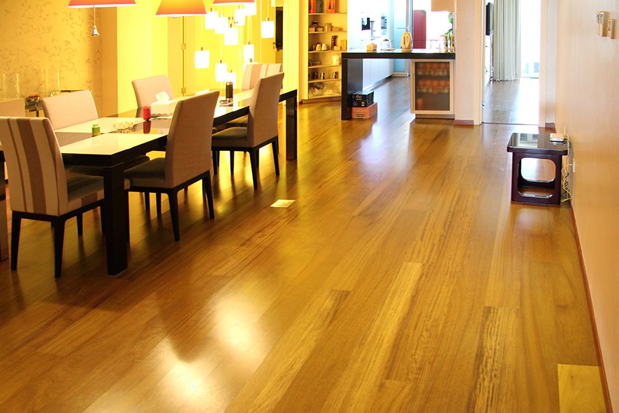 宅男视频下载北欧进口地板，高品质从选材开始 2