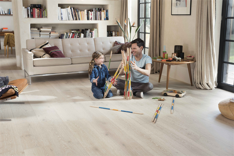 宅男视频下载Quick-Step三层实木复合进口地板“材”貌双全，永不止步 2