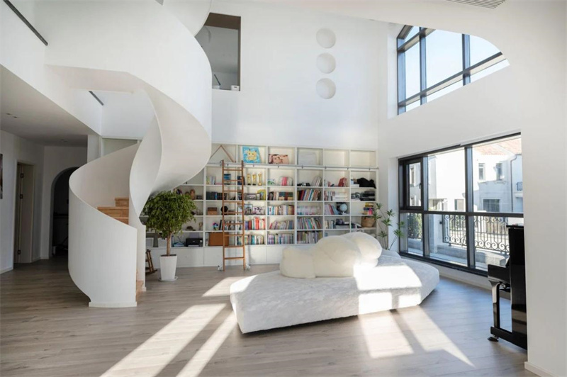 Room Tour|600㎡海滨别墅,沉浸式悦享极简家居风尚 image1